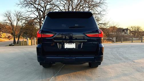 2021 Lexus LX 570 Three-Row