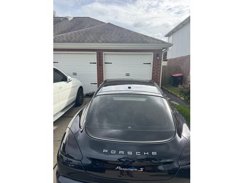 2016 Porsche Panamera S