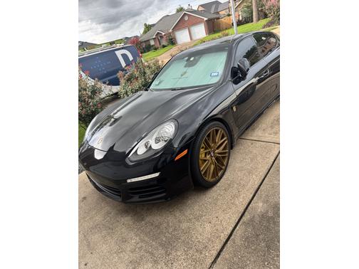 2016 Porsche Panamera S