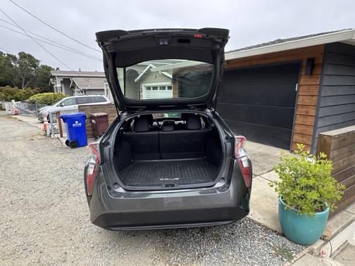 2017 Toyota Prius Three