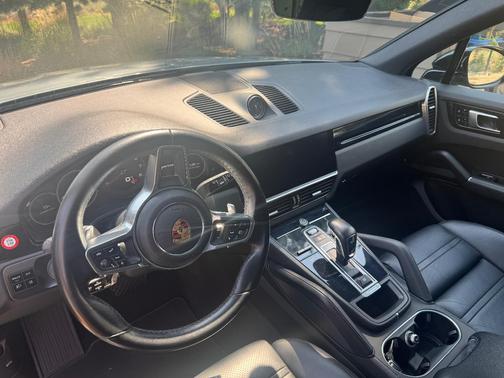 Silver 2020 Porsche Cayenne Cayenne