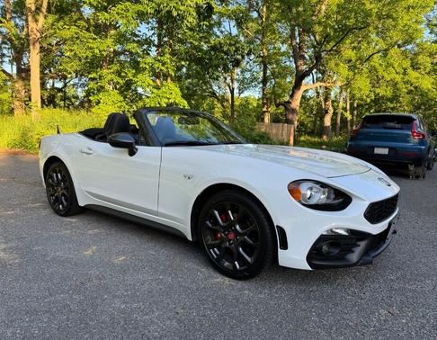White 2017 FIAT 124 Spider Abarth