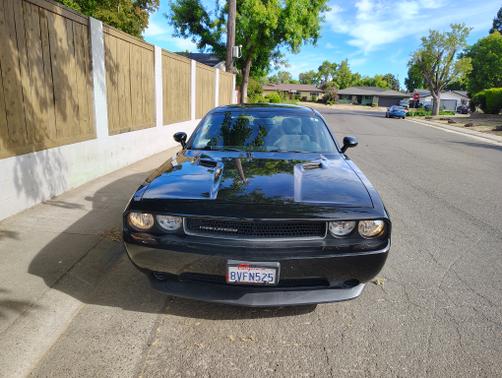 Black 2012 Dodge Challenger SXT