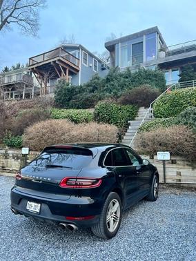 Black 2018 Porsche Macan Macan S