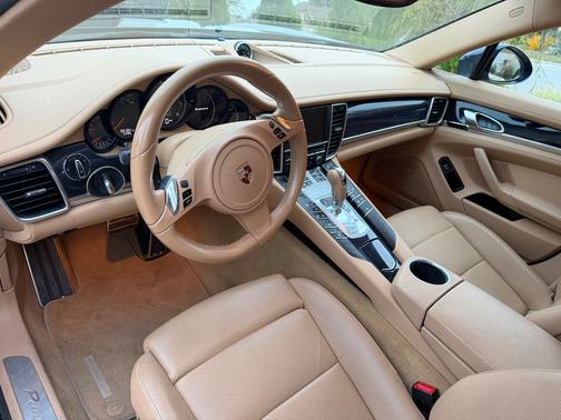 2015 Porsche Panamera Panamera