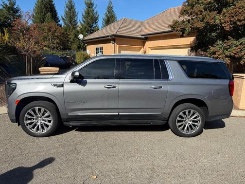 Gray 2021 GMC Yukon XL Denali