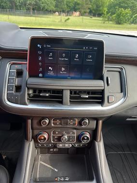 Black 2024 Chevrolet Suburban High Country
