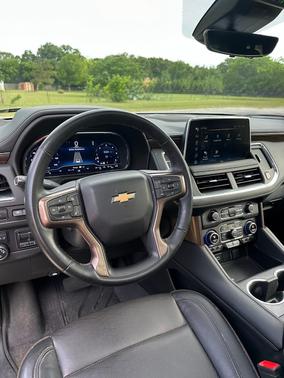 Black 2024 Chevrolet Suburban High Country