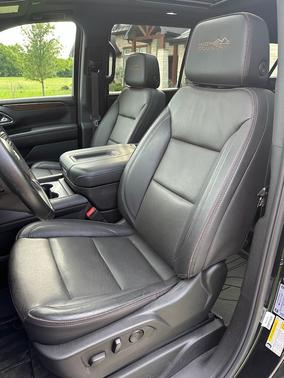 Black 2024 Chevrolet Suburban High Country