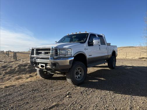 2004 Ford F-250 Lariat Crew Cab Super Duty
