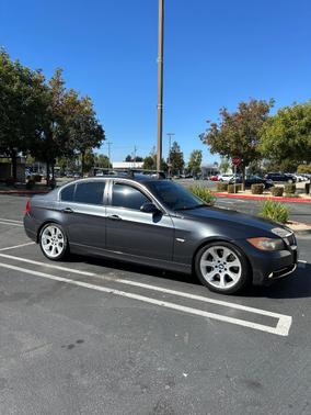 Gray 2007 BMW 335 i