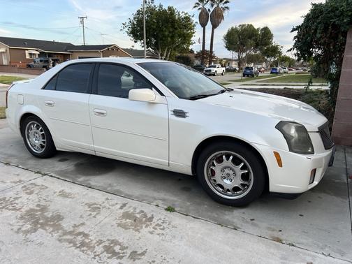 2004 Cadillac CTS Base