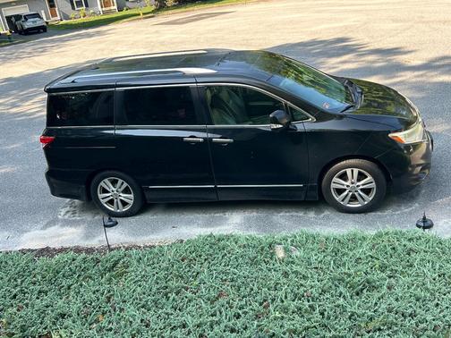 Black 2012 Nissan Quest LE