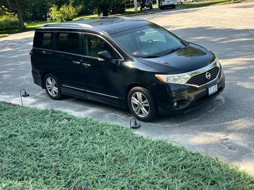 Black 2012 Nissan Quest LE