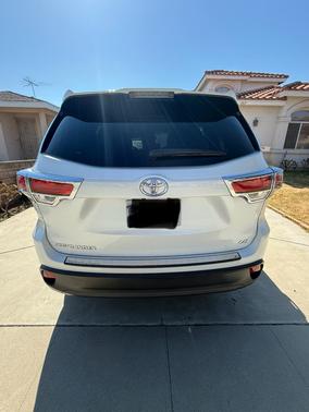 2015 Toyota Highlander LE