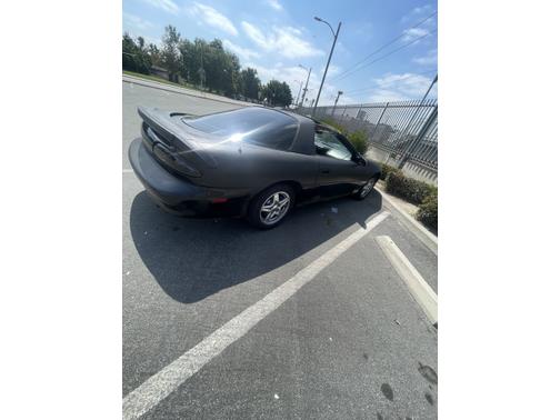 1998 Chevrolet Camaro Base
