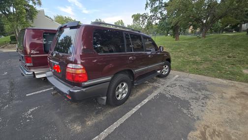 2002 Toyota Land Cruiser Base