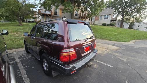 2002 Toyota Land Cruiser Base