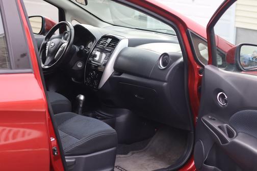 2016 Nissan Versa Note SV