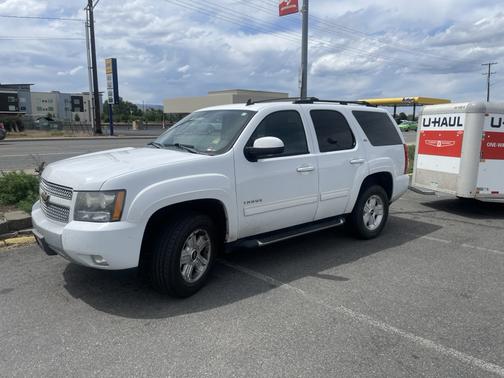 White 2010 Chevrolet Tahoe LT