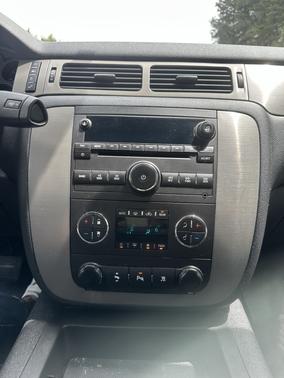 White 2010 Chevrolet Tahoe LT