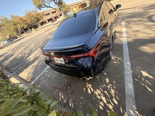 2021 Toyota Avalon Hybrid XSE