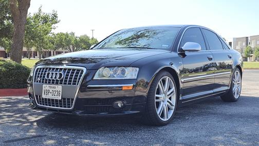 2007 Audi S8 5.2