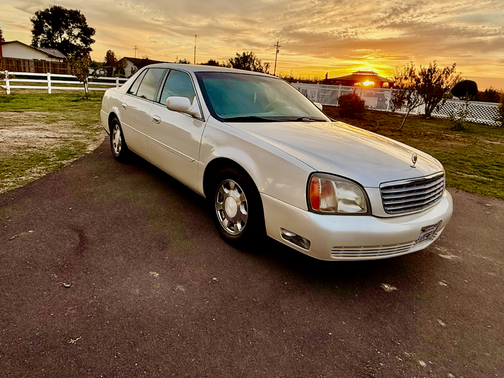 2001 Cadillac DeVille Base