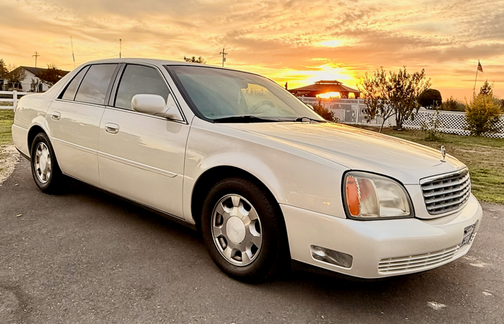 2001 Cadillac DeVille Base