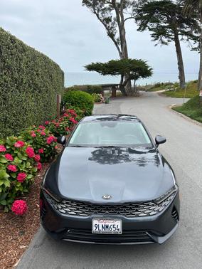 Black 2021 Kia K5 LXS