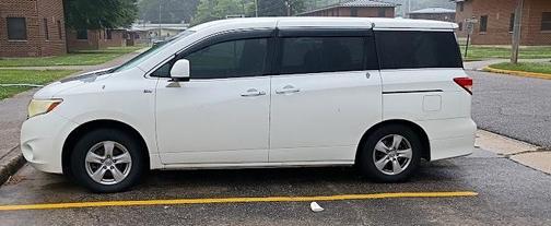 White 2012 Nissan Quest SV