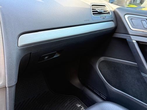 2016 Volkswagen Golf SportWagen TSI Limited Edition