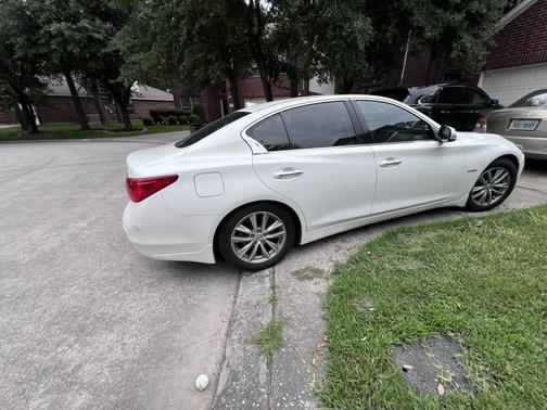 2014 INFINITI Q50 Hybrid Premium