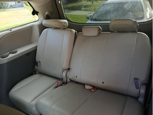 2012 Toyota Sienna XLE