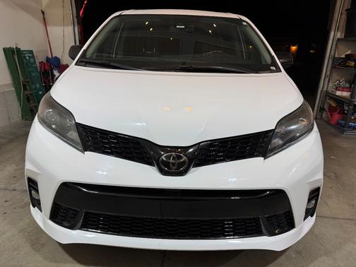 2020 Toyota Sienna SE Premium