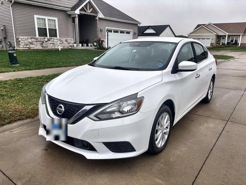 White 2018 Nissan Sentra SV