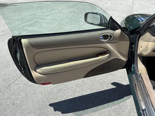 2002 Jaguar XK8 Base