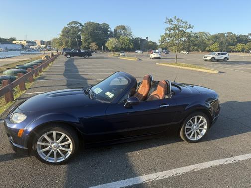 2008 Mazda MX-5 Miata Grand Touring Hardtop Convertible