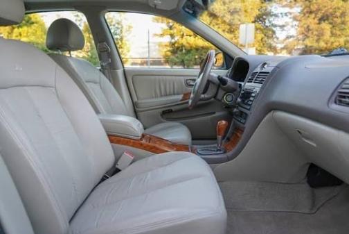 2004 INFINITI I35 Base