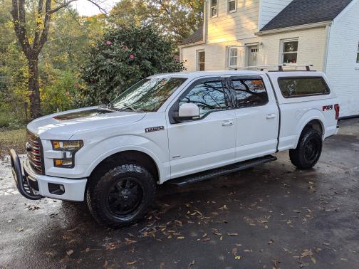 Photo 1 of 18 of 2016 Ford F-150 Lariat