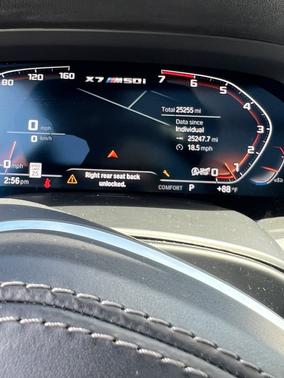 2022 BMW X7 M50i