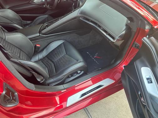 Red 2022 Chevrolet Corvette Stingray w/3LT
