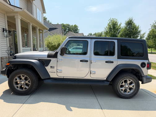 Silver 2020 Jeep Wrangler Unlimited Sport