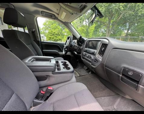 White 2017 Chevrolet Silverado 1500 2LT