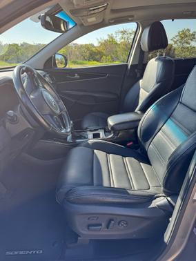 2016 Kia Sorento SX
