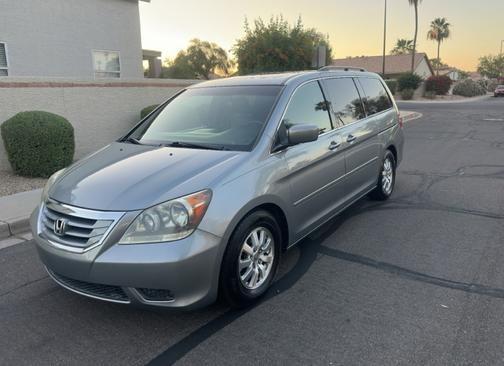 Gray 2009 Honda Odyssey EX-L