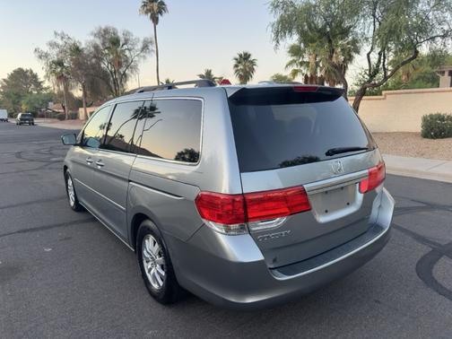 Gray 2009 Honda Odyssey EX-L