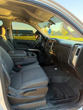 Silver 2018 Chevrolet Silverado 1500 1LT