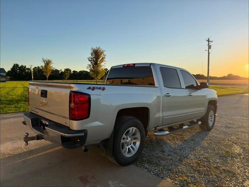 Silver 2018 Chevrolet Silverado 1500 1LT