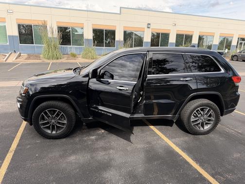 Black 2018 Jeep Grand Cherokee Limited